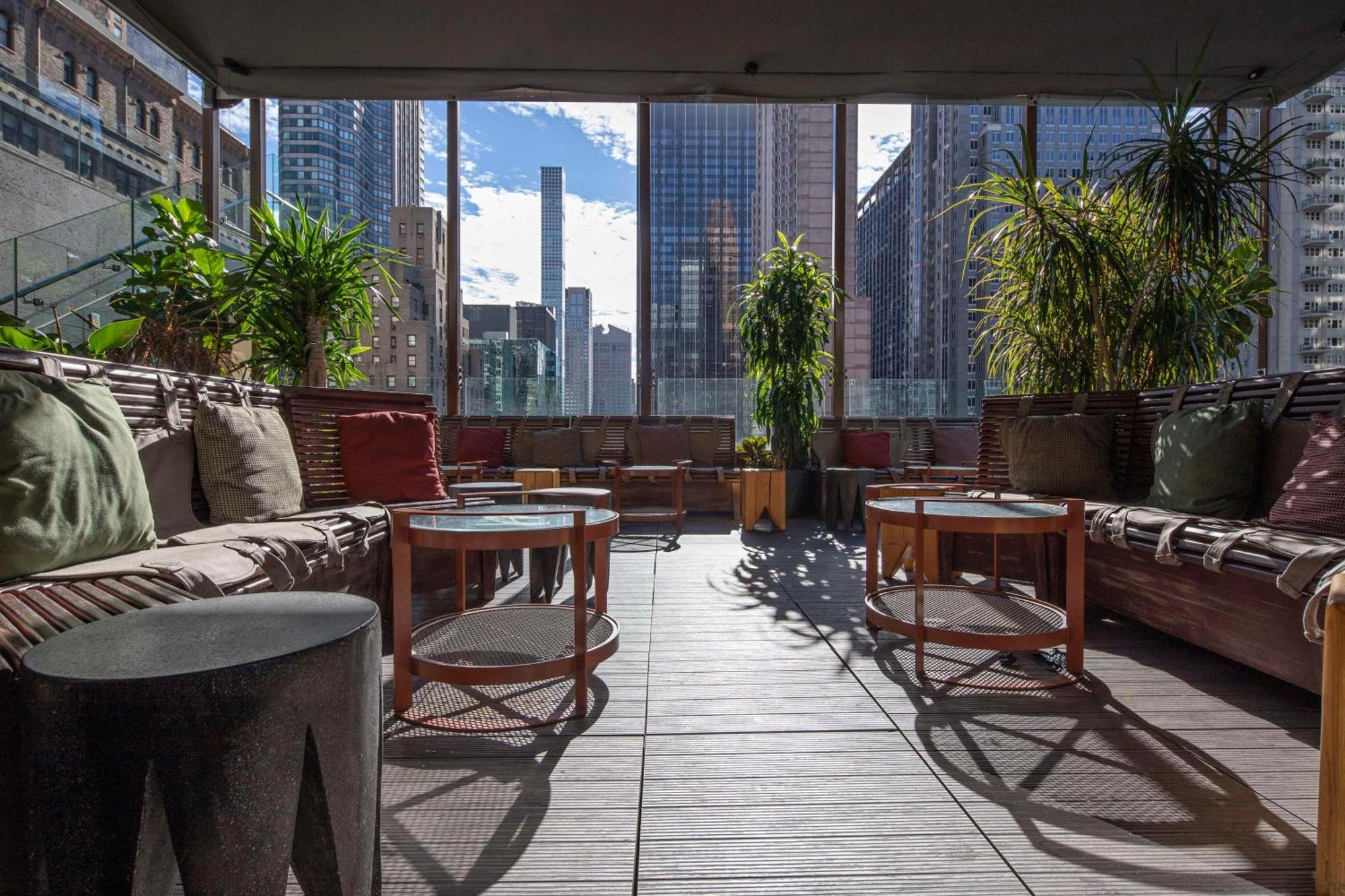 Dream Midtown, By Hyatt Hotel New York City Exterior photo
